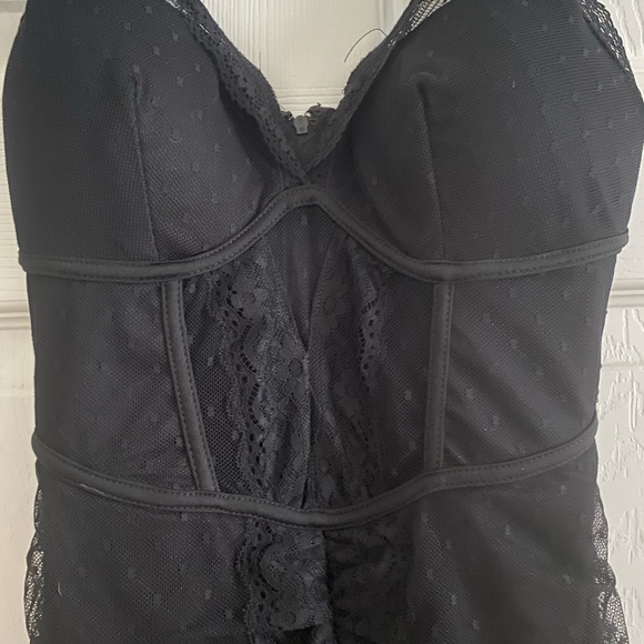 Black mini dress size small. Only worn once - Picture 7 of 7
